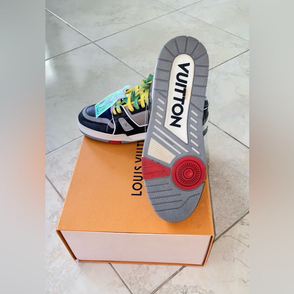 Louis Vuitton Black and Yellow Sneakers - Picture 5 of 8